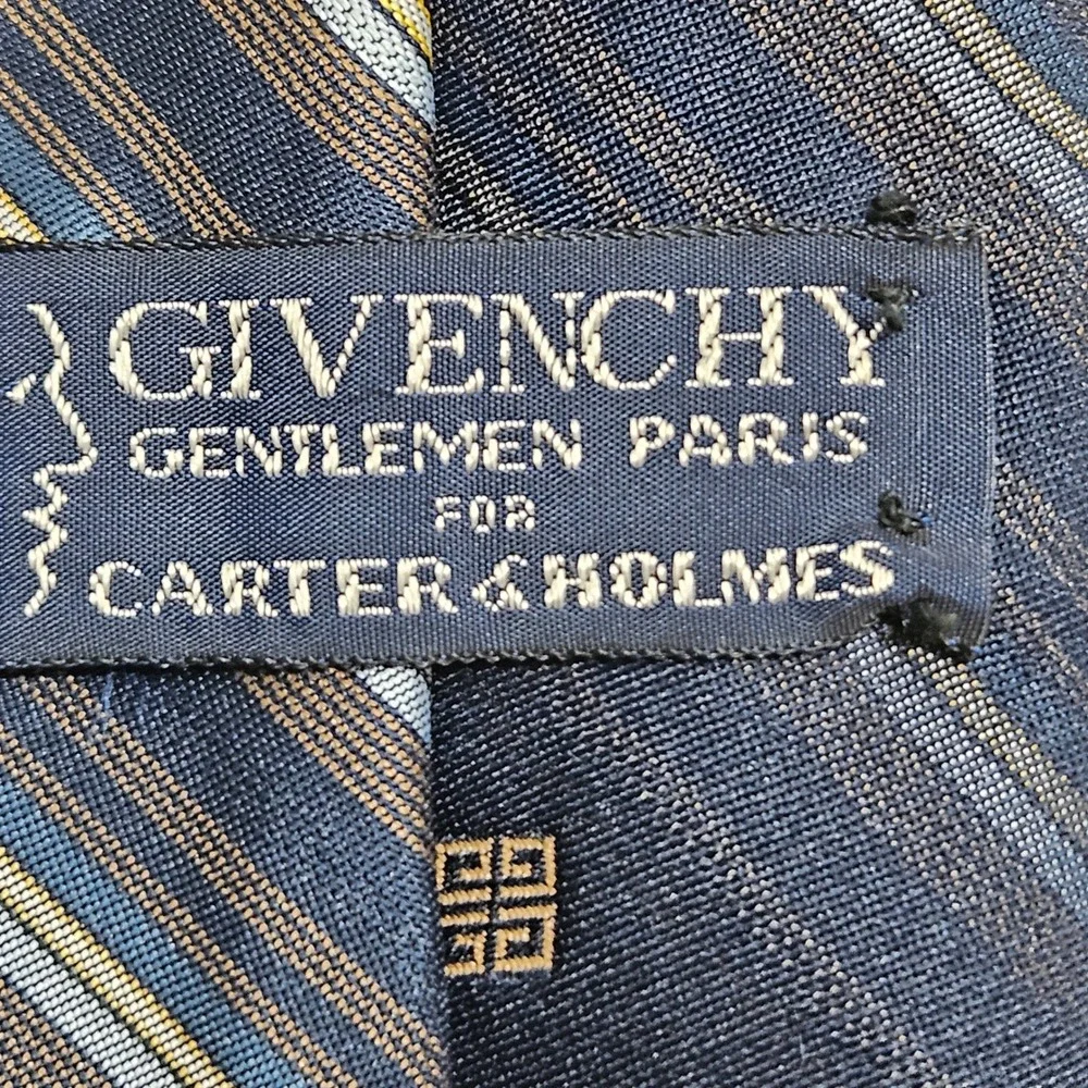 Givenchy Tie Mens OS Navy Striped Gentlemen Paris Vintage Silk Feel Logo 57x3
